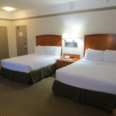 Ramada By Wyndham Edmonton South Quarto foto