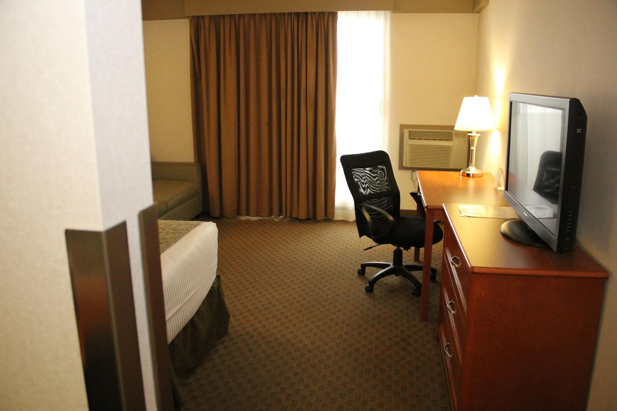 Ramada By Wyndham Edmonton South Exterior foto