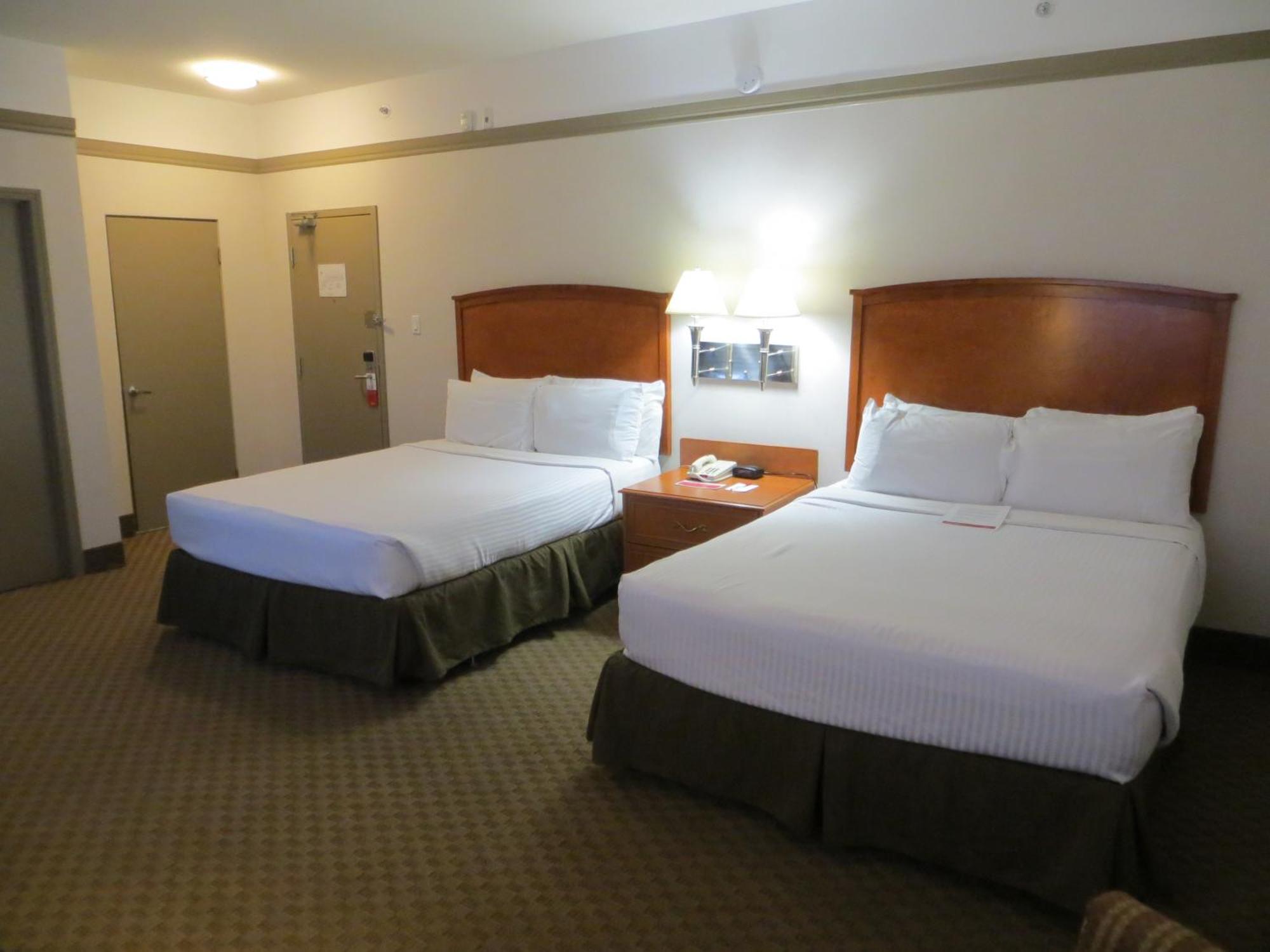 Ramada By Wyndham Edmonton South Quarto foto