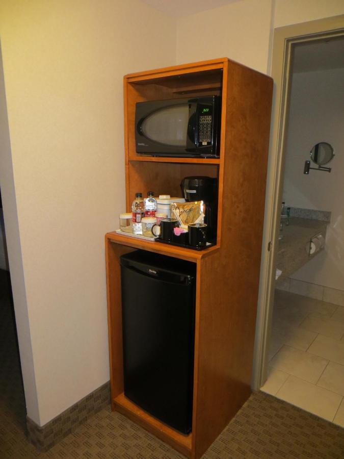Ramada By Wyndham Edmonton South Quarto foto